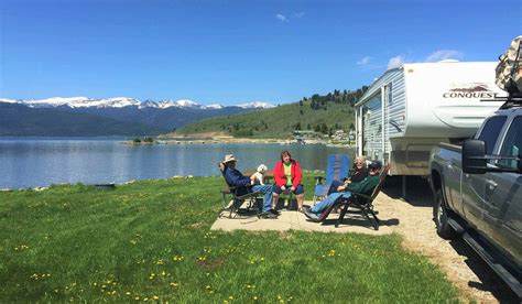 Yellowstone Holiday RV Campground and Cabins。